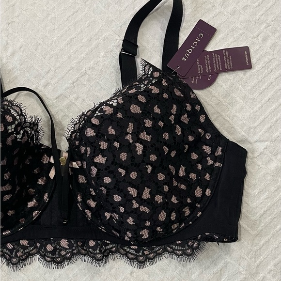 Cacique Balconette Bra 42DD Underwire Black Lace Pink Hearts Sexy Support
NWT - Picture 4 of 9